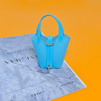 PVC Mini Bucket Bag – Jelly Coin Purse with Keychain Pendant, Cute Transparent Shoulder Bag for Small Essentials and Decorative Use