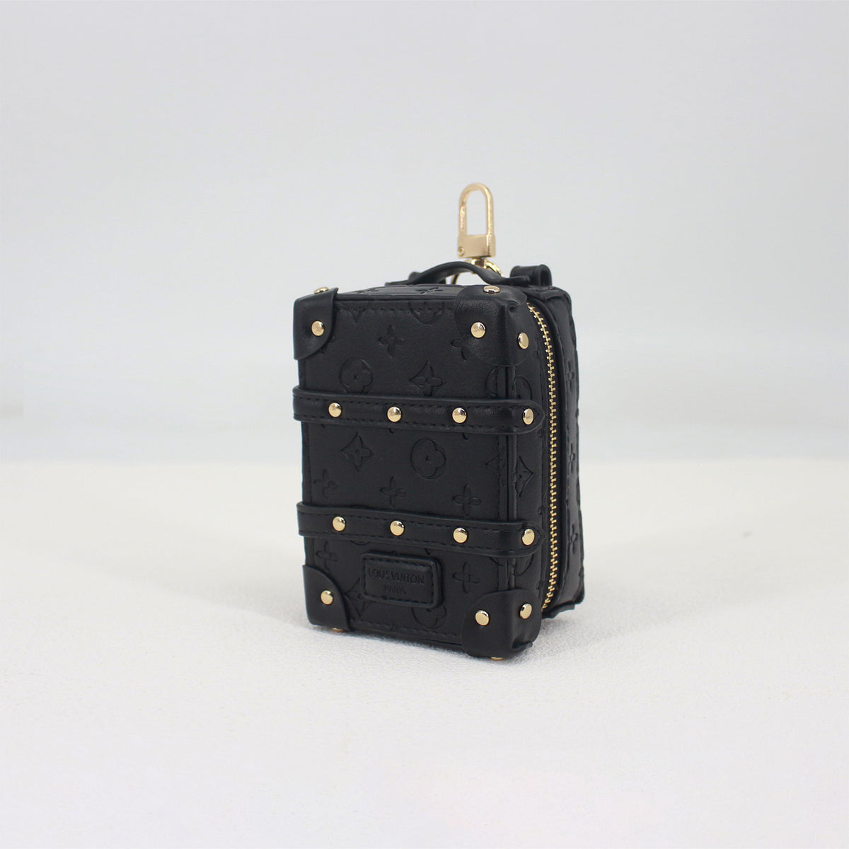 Chic Mini Suitcase Handbag – Retro Trunk-Style Crossbody Purse for Girls, Adorable Small Bag That Complements Any Outfit