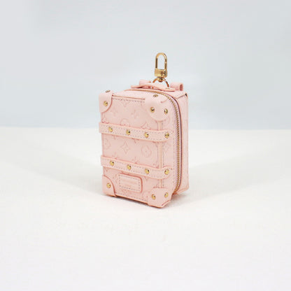 Chic Mini Suitcase Handbag – Retro Trunk-Style Crossbody Purse for Girls, Adorable Small Bag That Complements Any Outfit