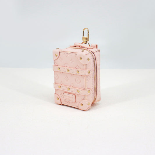 Chic Mini Suitcase Handbag – Retro Trunk-Style Crossbody Purse for Girls, Adorable Small Bag That Complements Any Outfit